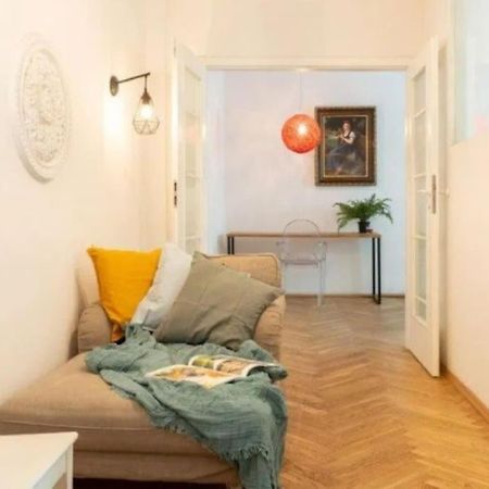 Old Praga Wi-Fi 300Mb Apartment Warsaw Ngoại thất bức ảnh