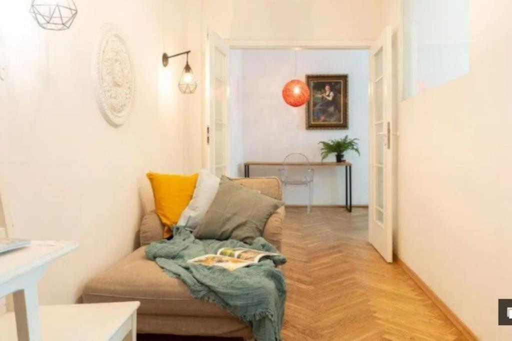 Old Praga Wi-Fi 300Mb Apartment Warsaw Ngoại thất bức ảnh